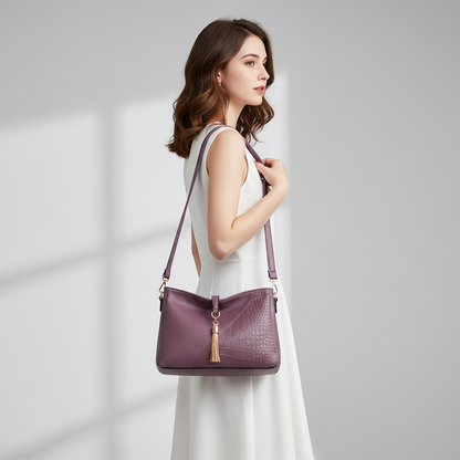 Purple lifestyle – model wearing bag